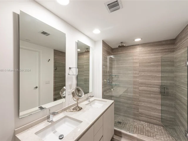 1010 Brickell Ave # 4406, Miami FL 33131