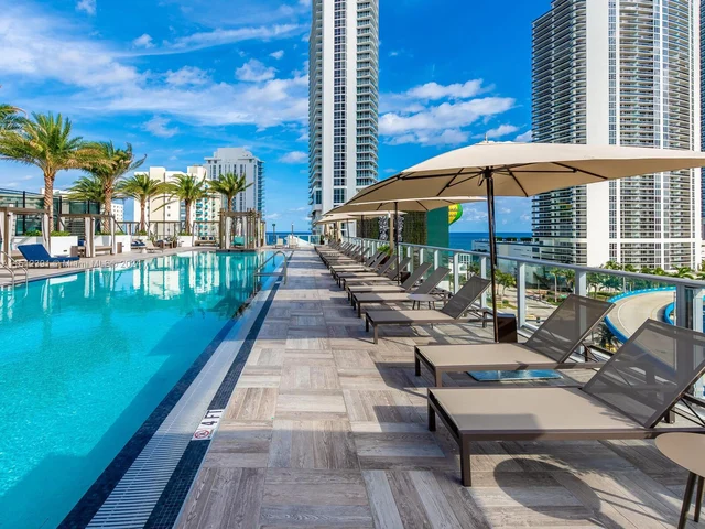 4010 S Ocean Dr # R3305, Hollywood FL 33019