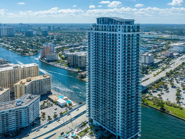 4010 S Ocean Dr # R3305, Hollywood FL 33019