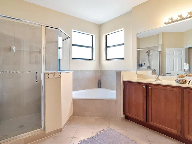 4374 SW 164th Ct, Miami FL 33185