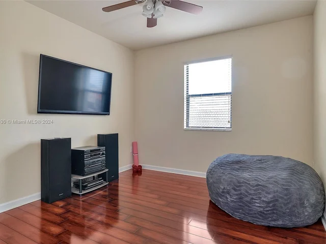 4374 SW 164th Ct, Miami FL 33185