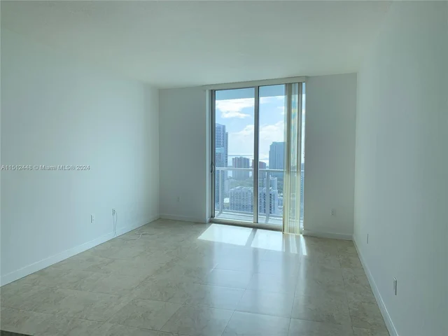 185 SW 7th St # 3910, Miami FL 33130