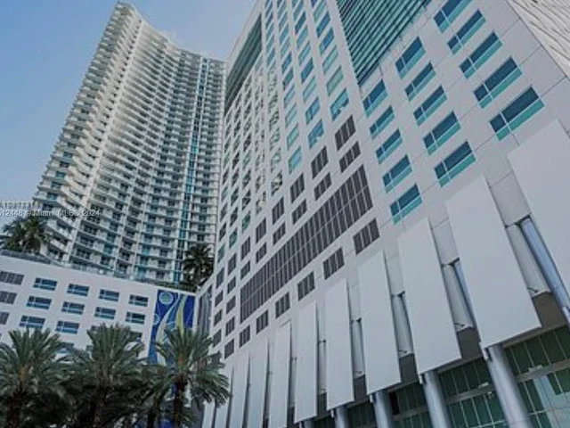 185 SW 7th St # 3910, Miami FL 33130