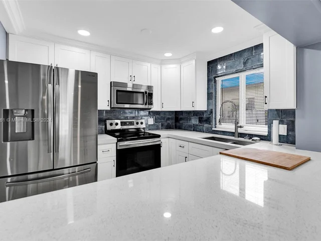 5170 N Andrews Ave, Oakland Park FL 33309