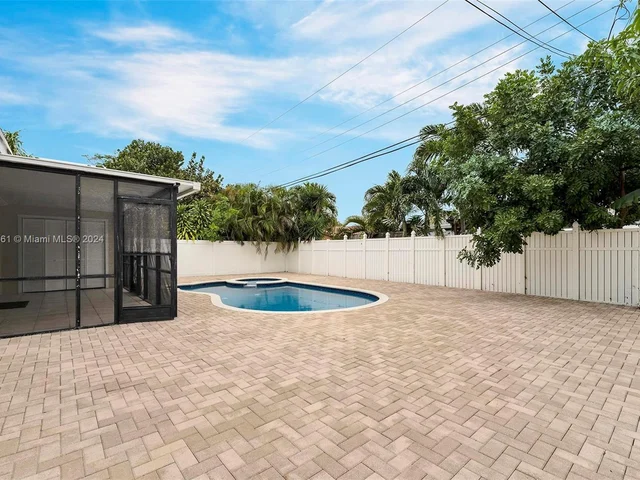 5170 N Andrews Ave, Oakland Park FL 33309