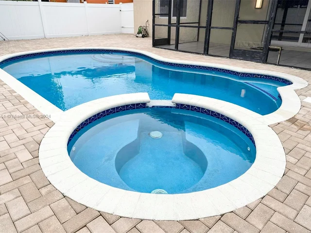 5170 N Andrews Ave, Oakland Park FL 33309