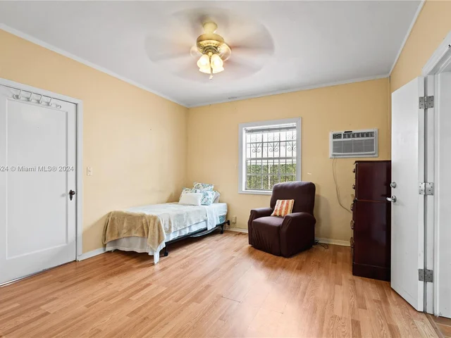 1278 SW 21st St, Miami FL 33145