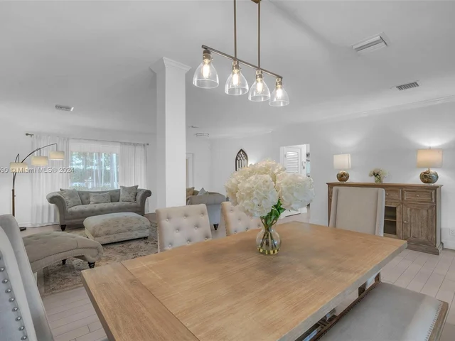 1206 Adams St, Hollywood FL 33019