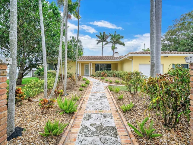 1206 Adams St, Hollywood FL 33019