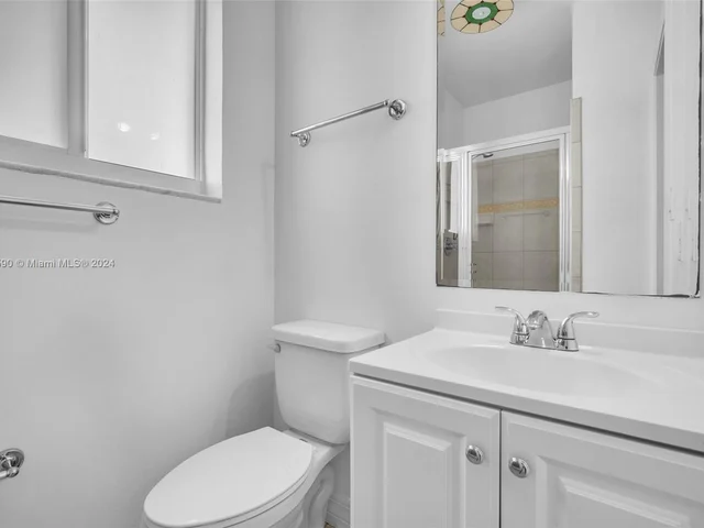 1206 Adams St, Hollywood FL 33019