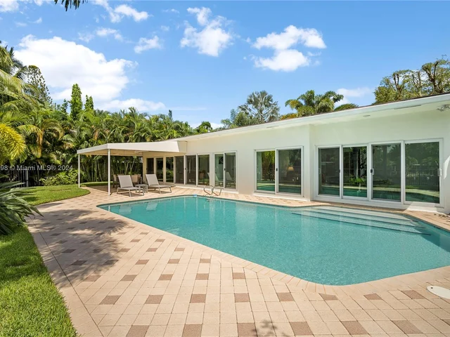 2841 NE 14th Ave, Wilton Manors FL 33334