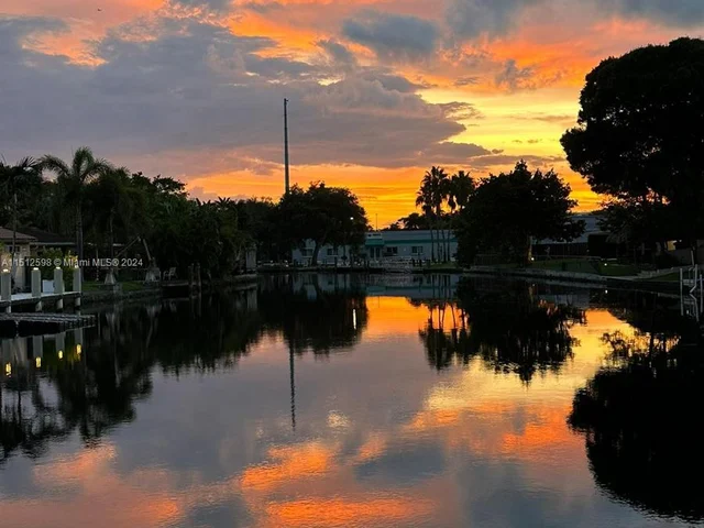 2841 NE 14th Ave, Wilton Manors FL 33334