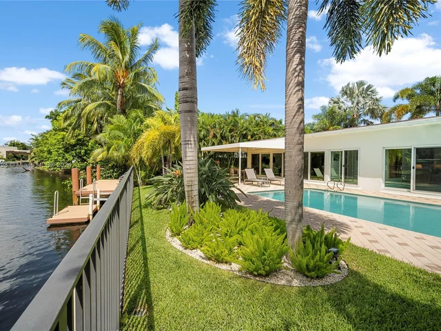 2841 NE 14th Ave, Wilton Manors FL 33334