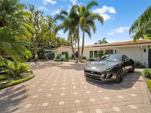 2841 NE 14th Ave, Wilton Manors FL 33334