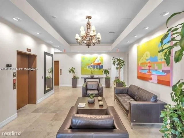 1607 Ponce De Leon Blvd # 8D, Coral Gables FL 33134