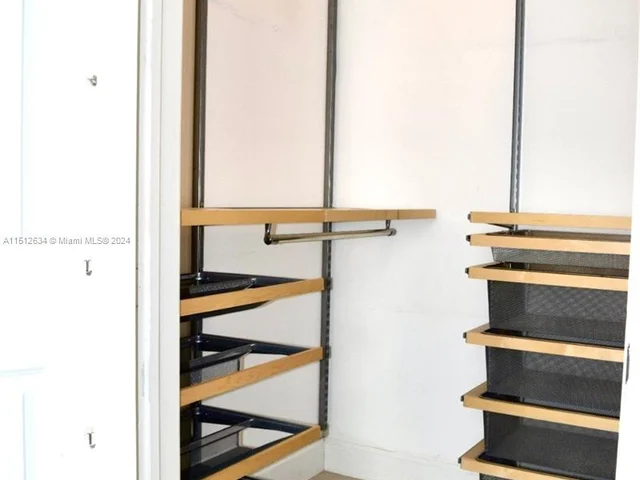 1607 Ponce De Leon Blvd # 8D, Coral Gables FL 33134