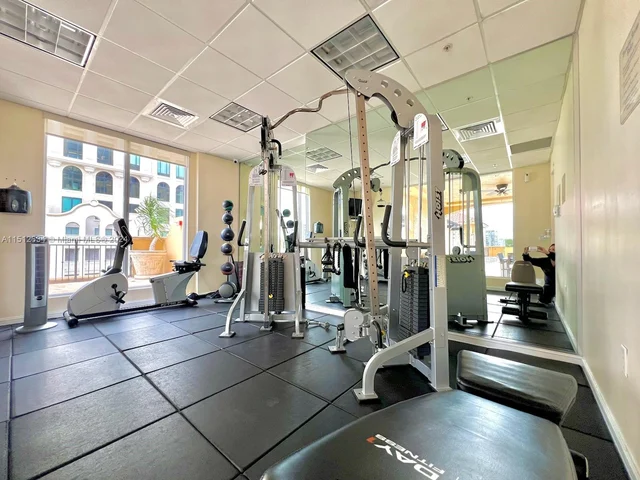 1607 Ponce De Leon Blvd # 8D, Coral Gables FL 33134