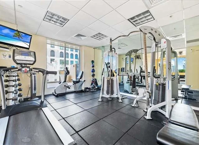 1607 Ponce De Leon Blvd # 8D, Coral Gables FL 33134