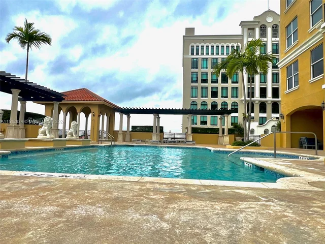 1607 Ponce De Leon Blvd # 8D, Coral Gables FL 33134