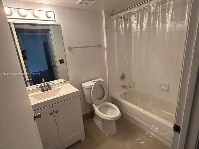 470 S Park Rd # 208, Hollywood FL 33021