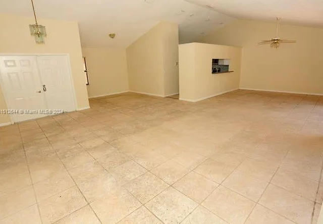 9312 Sun Pointe Dr, Boynton Beach FL 33437