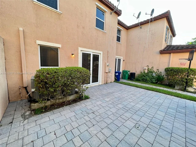 9341 SW 171st Ave # 9341, Miami FL 33196