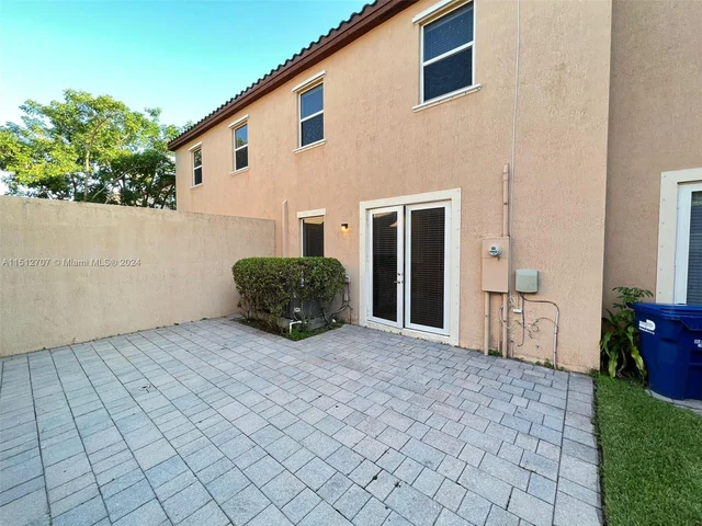 9341 SW 171st Ave # 9341, Miami FL 33196