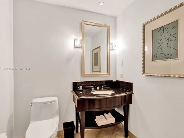 4391 Collins Ave # 1607, Miami Beach FL 33140