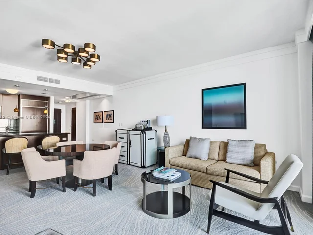 4391 Collins Ave # 1607, Miami Beach FL 33140