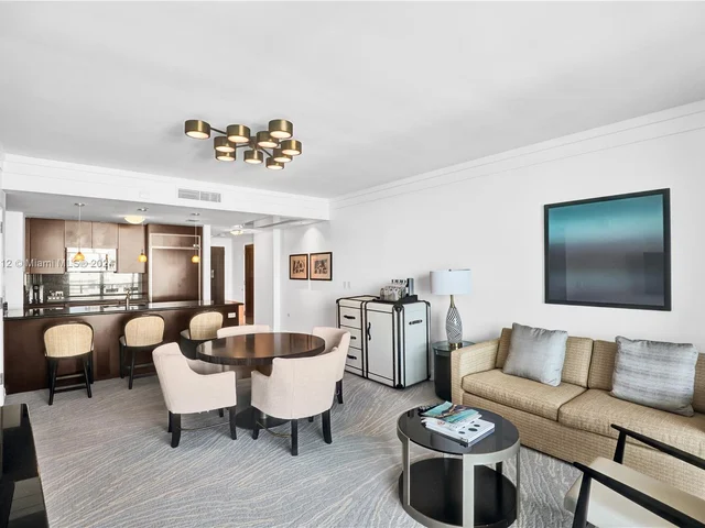 4391 Collins Ave # 1607, Miami Beach FL 33140