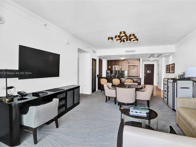 4391 Collins Ave # 1607, Miami Beach FL 33140