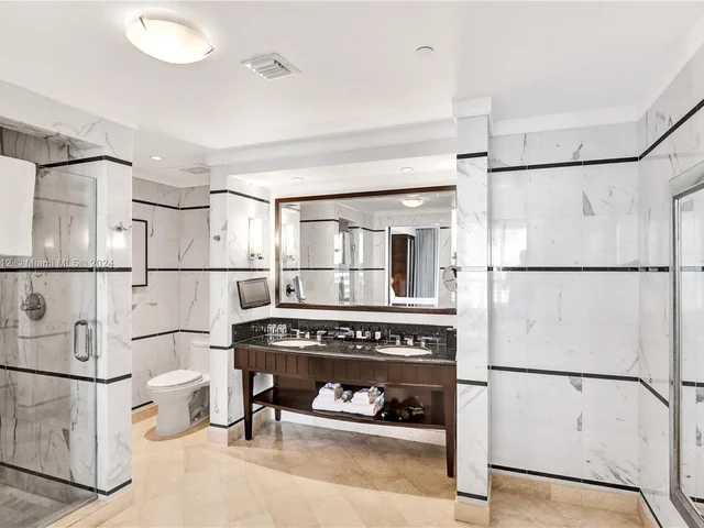 4391 Collins Ave # 1607, Miami Beach FL 33140