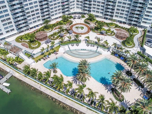 1500 Bay Rd # 516S, Miami Beach FL 33139