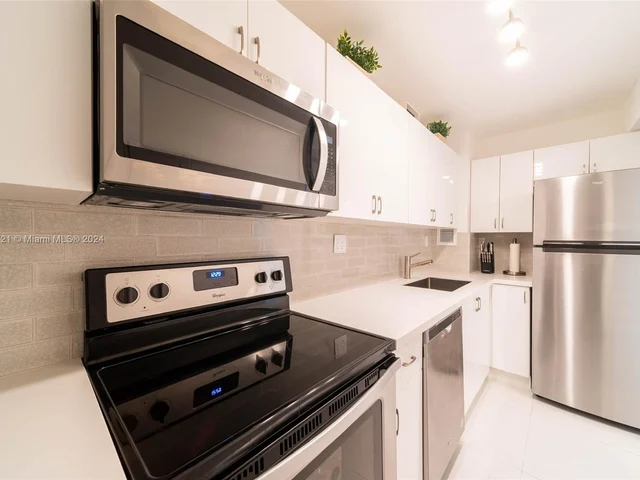 1200 West Ave # 824, Miami Beach FL 33139