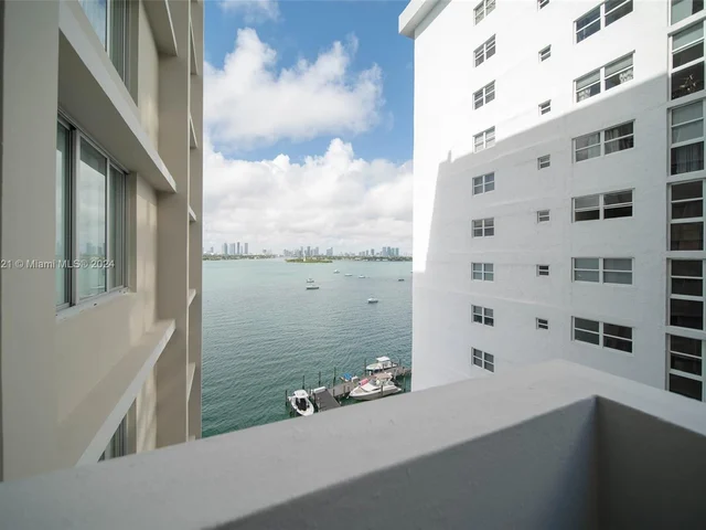 1200 West Ave # 824, Miami Beach FL 33139