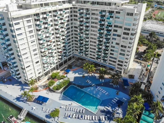 1200 West Ave # 824, Miami Beach FL 33139