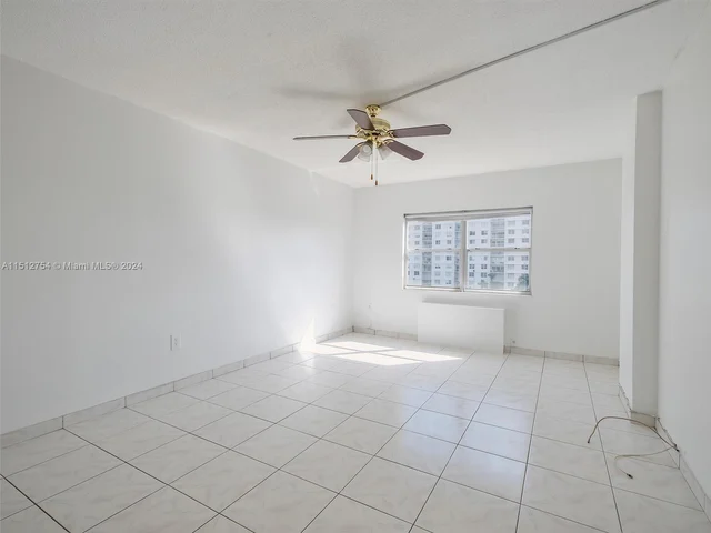 400 Kings Point Dr # 523, Sunny Isles Beach FL 33160