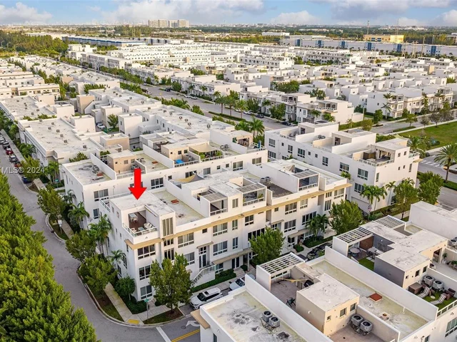 6671 NW 105th Ave, Doral FL 33178