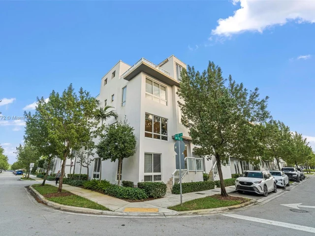 6671 NW 105th Ave, Doral FL 33178