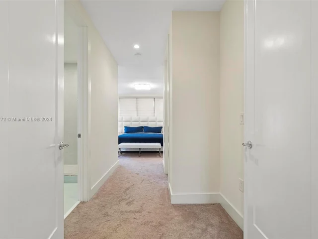 6671 NW 105th Ave, Doral FL 33178