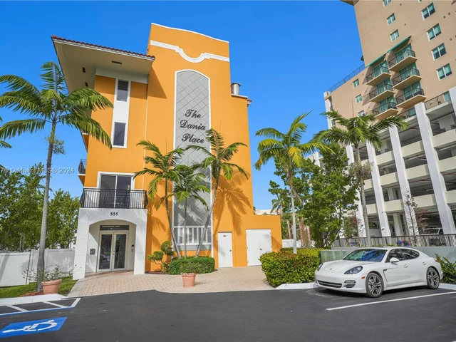 555 E Dania Beach Blvd # 1, Dania Beach FL 33004