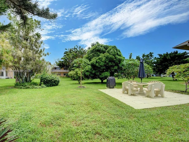 46 Salisbury B # 46, West Palm Beach FL 33417