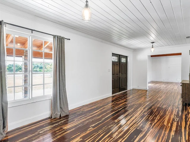 19101 SW 248th St, Homestead FL 33031