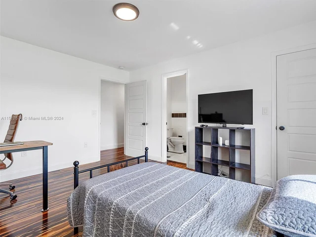 19101 SW 248th St, Homestead FL 33031