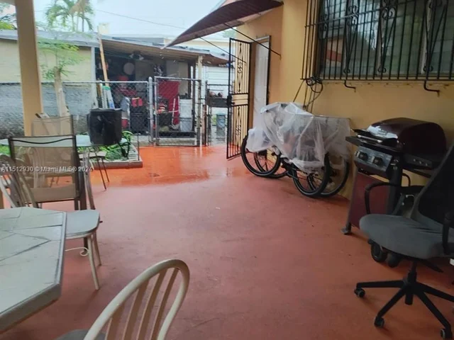 1173 NW 29th St, Miami FL 33127