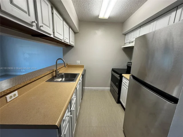 5760 Rock Island Rd # 332, Tamarac FL 33319