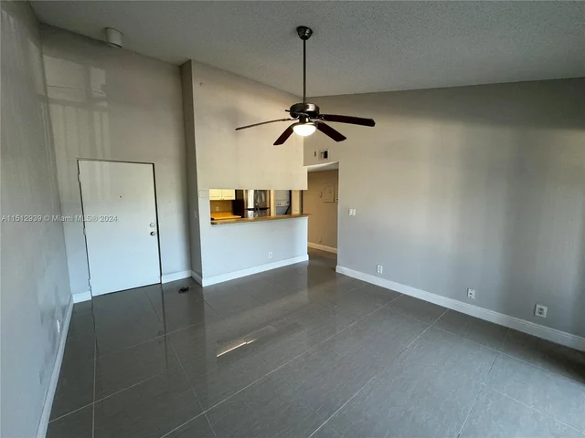 5760 Rock Island Rd # 332, Tamarac FL 33319