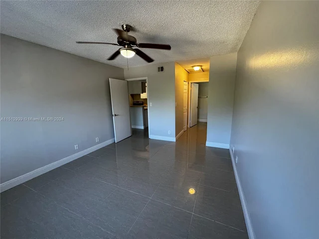 5760 Rock Island Rd # 332, Tamarac FL 33319