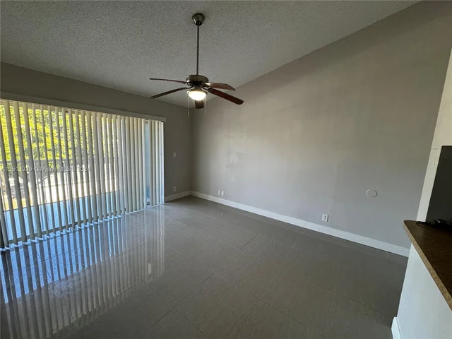 5760 Rock Island Rd # 332, Tamarac FL 33319