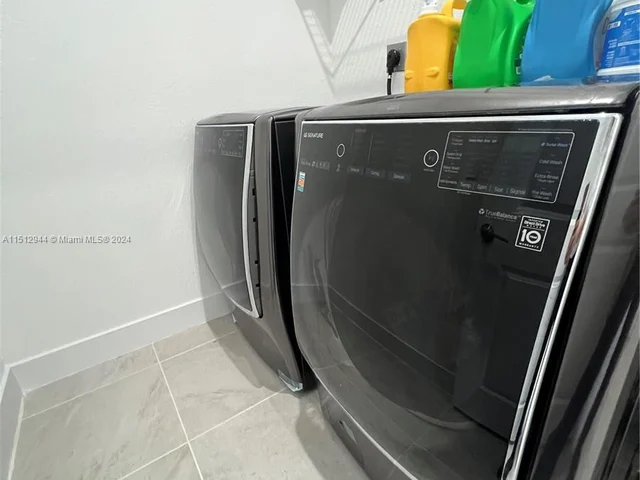 13173 SW 221st St Rd, Miami FL 33170